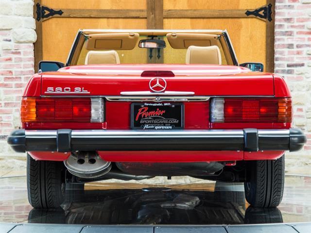 1989 Red Mercedes-Benz 560-Class 560 SL --