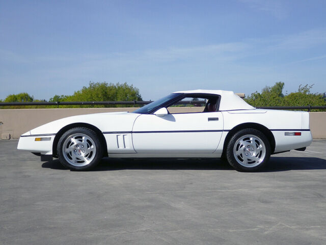 1990 White Chevrolet Corvette Convertible