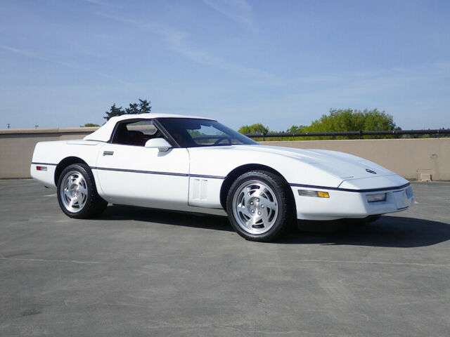1990 White Chevrolet Corvette Convertible