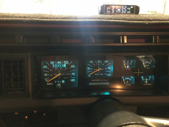 1986 White Ford F-150