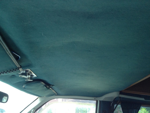 1994 White Chevrolet Astro Extended Passenger Van