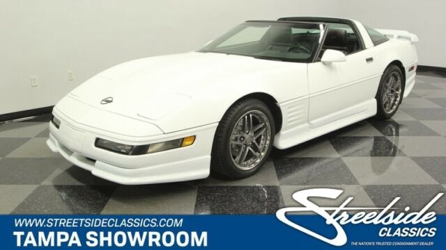1993 White Chevrolet Corvette Coupe
