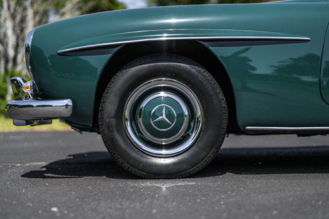 1961 Dunkelgrun (Dark Green) Mercedes-Benz SL-Class Convertible