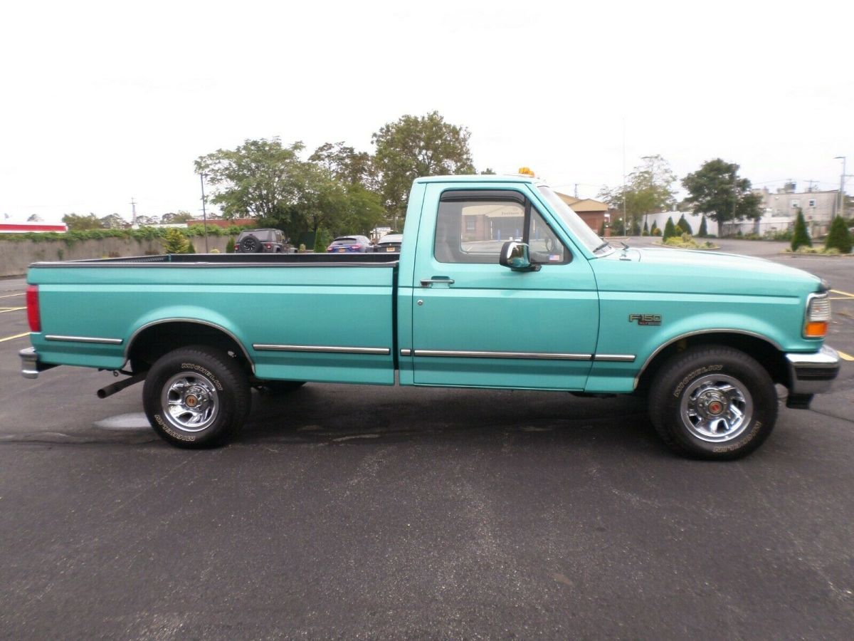 1994 Teal Ford F-150 Standard Cab Pickup