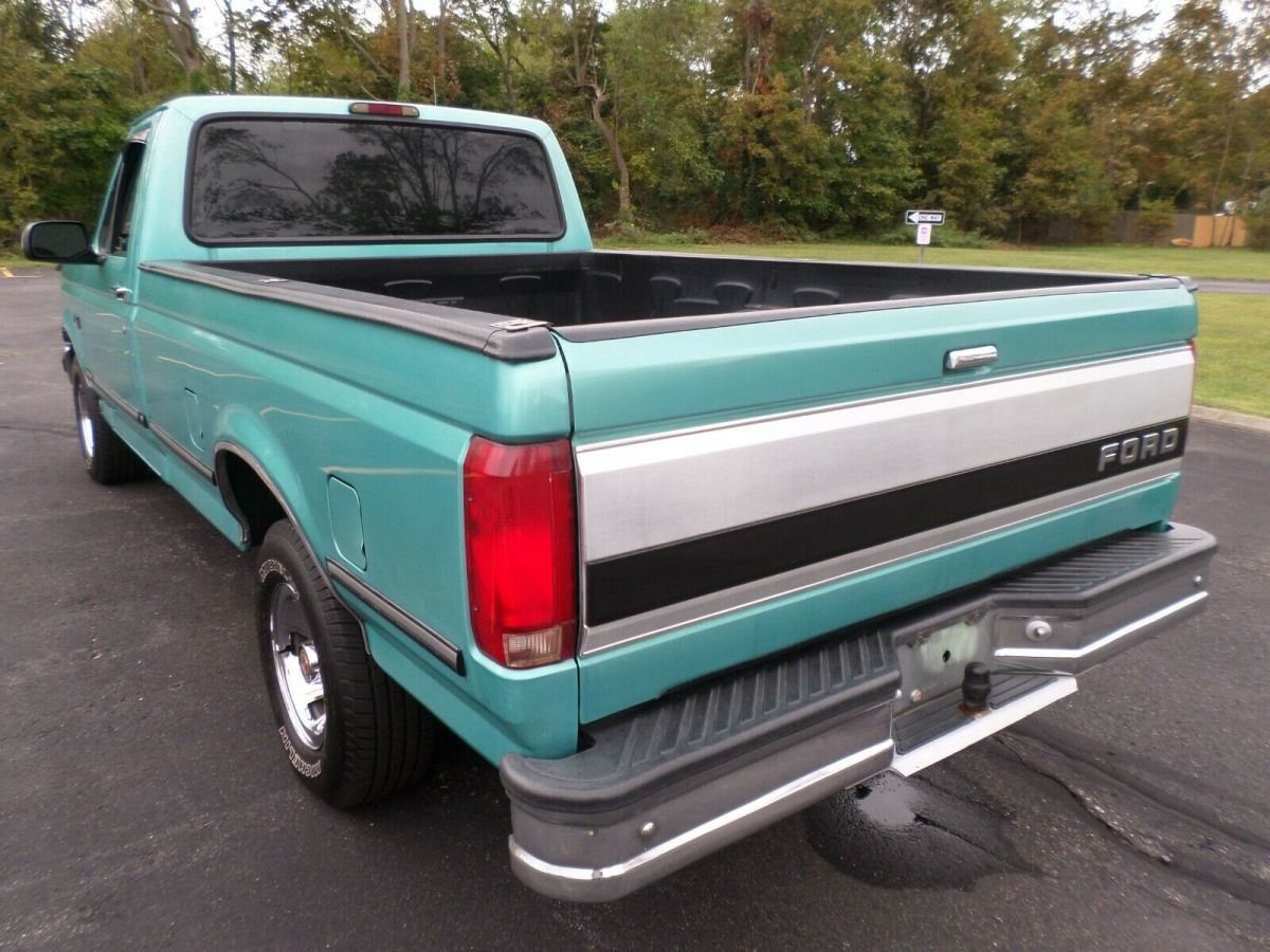 1994 Teal Ford F-150 Standard Cab Pickup