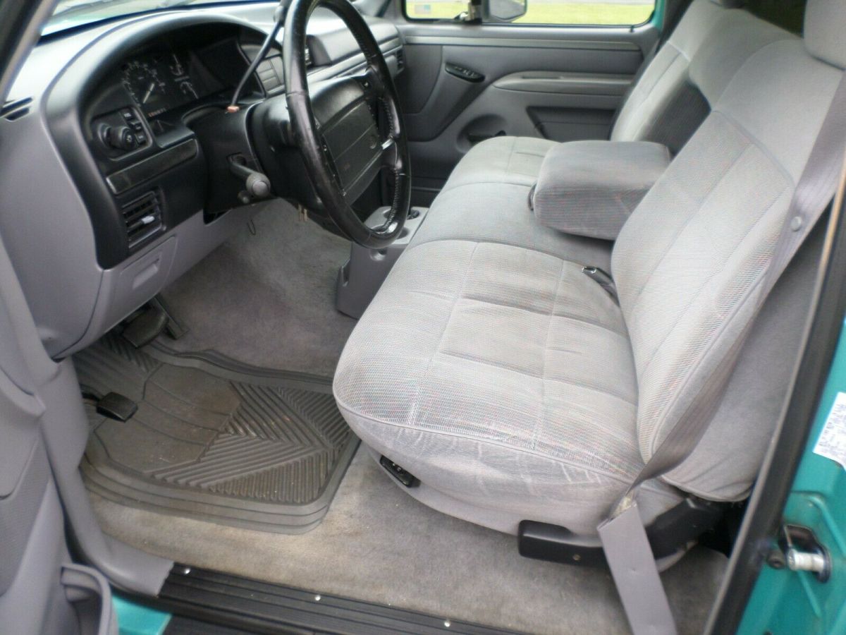 1994 Teal Ford F-150 Standard Cab Pickup