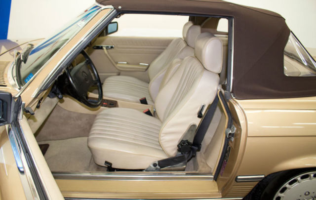 1987 CHAMPAYNE METALLIC Mercedes-Benz 500-Series