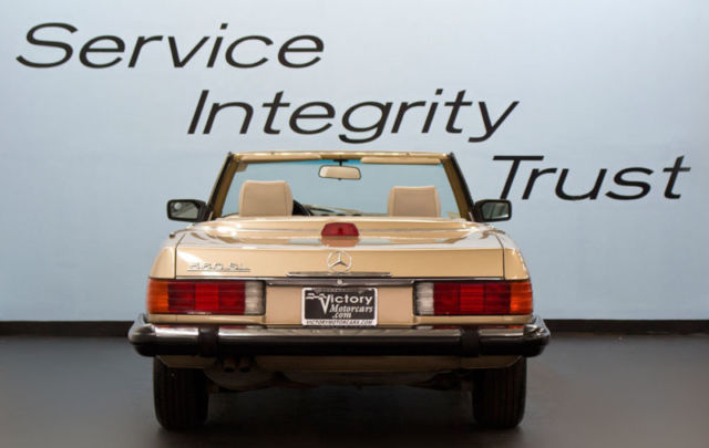 1987 CHAMPAYNE METALLIC Mercedes-Benz 500-Series