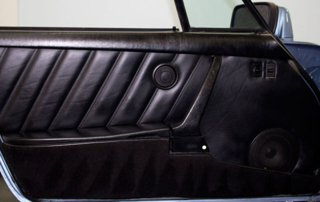 1985 IRIS BLUE METALLIC Porsche 911 Coupe