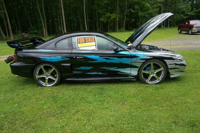 1994 Ford Mustang Coupe