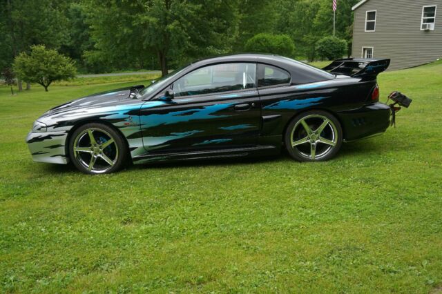 1994 Ford Mustang Coupe