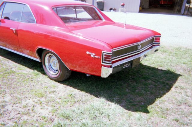 1967 Red Chevrolet Chevelle Coupe