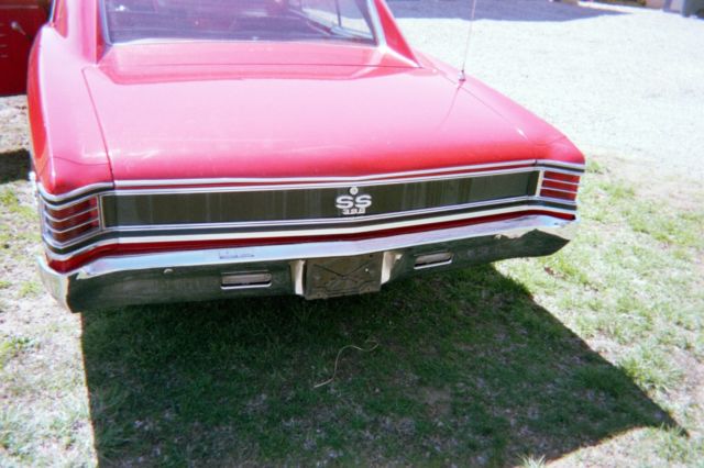 1967 Red Chevrolet Chevelle Coupe