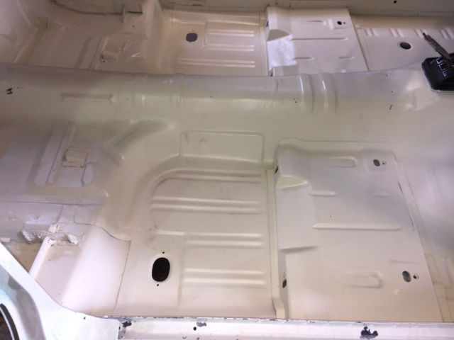 1971 White Ford Mustang Fastback