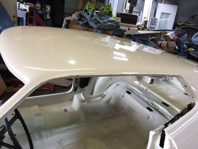 1971 White Ford Mustang Fastback