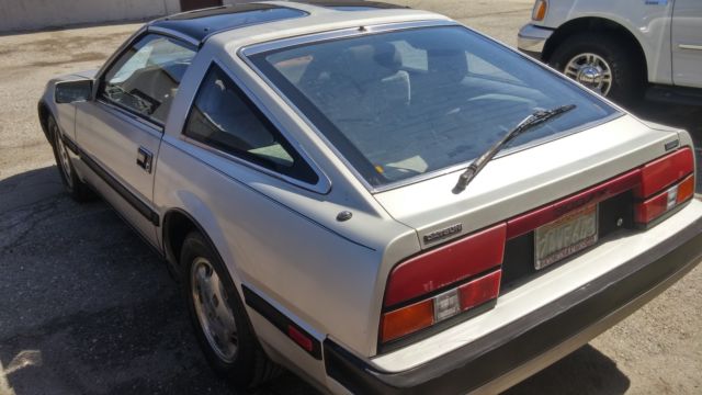 1984 Silver Nissan 300ZX Coupe