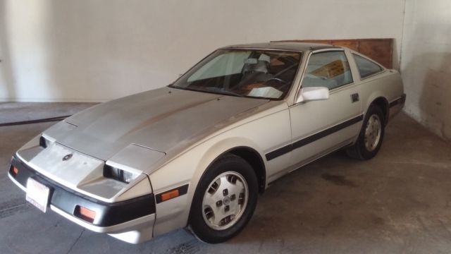 1984 Silver Nissan 300ZX Coupe