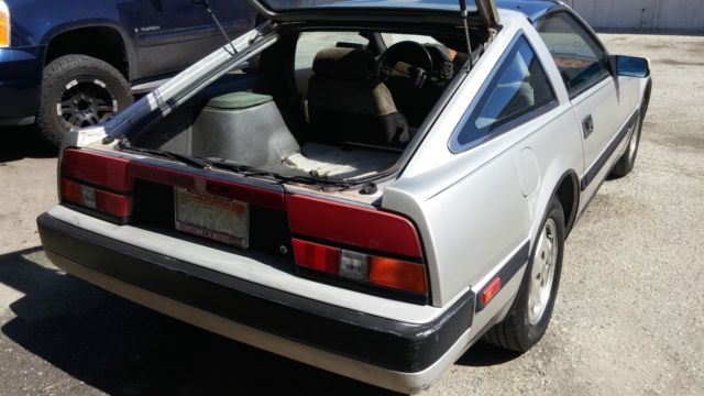 1984 Silver Nissan 300ZX Coupe