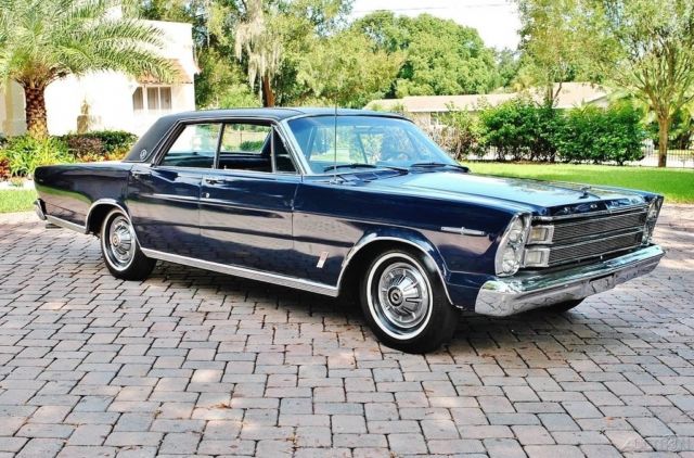 1966 Blue Ford LTD Sedan