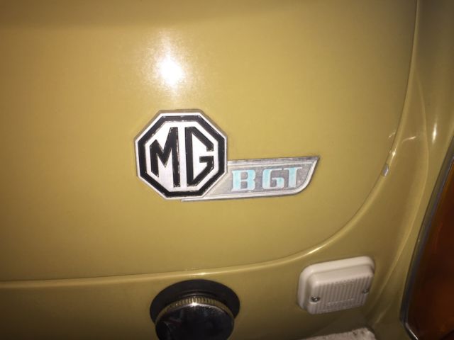 1973 Tan MG MGB