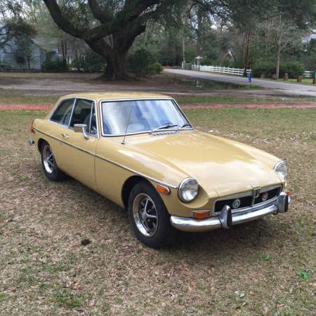 1973 Tan MG MGB