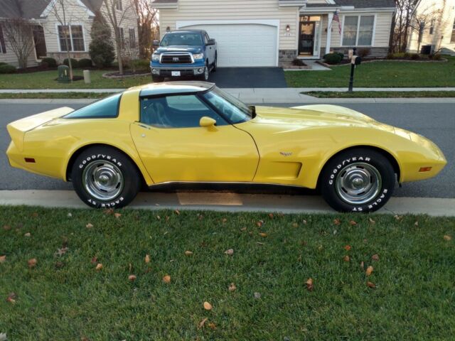 1979 Yellow Chevrolet Corvette Coupe