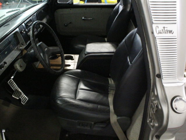 1966 Silver Chevrolet C-10 Pickup (Truck)