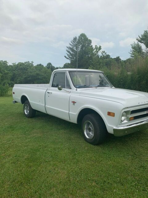 1968 White Chevrolet C-10 Pickup Truck