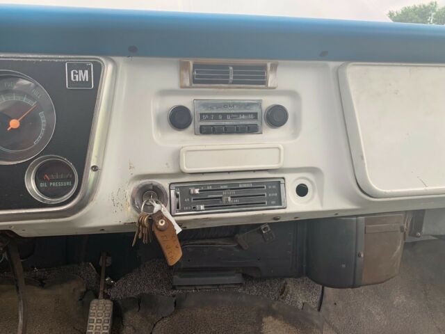 1968 White Chevrolet C-10 Pickup Truck