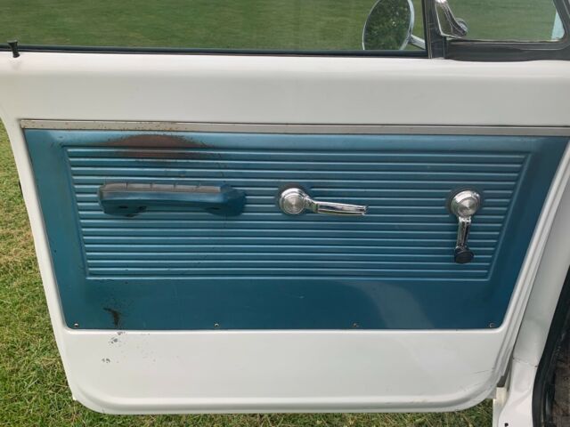 1968 White Chevrolet C-10 Pickup Truck