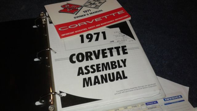 1971 Blue Chevrolet Corvette Coupe