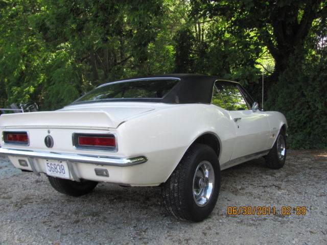 1967 White Chevrolet Camaro