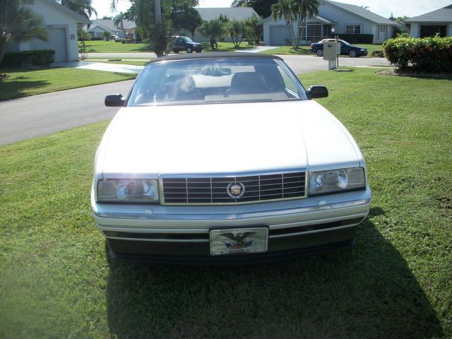 1993 White Cadillac Allante Convertible