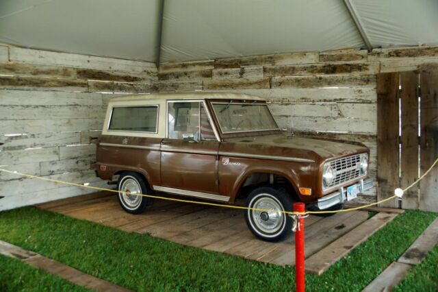 1968 Brown Ford Bronco SUV