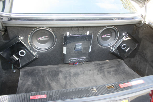 1989 Black Mercedes-Benz 500-Series Coupe