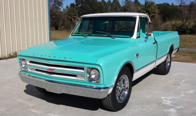 1967 BLUE/WHITE Chevrolet C-10
