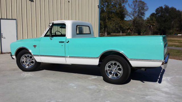 1967 BLUE/WHITE Chevrolet C-10
