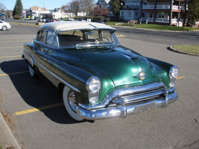 1951 Green Oldsmobile Ninety-Eight Sedan