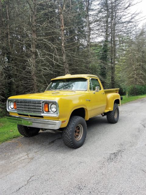 1978 Yellow Dodge Power Wagon