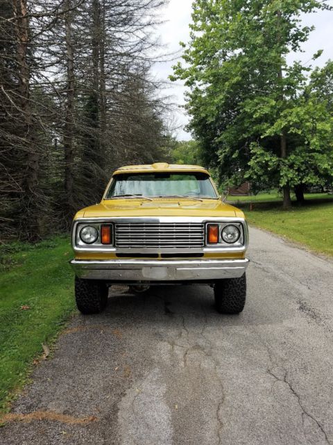 1978 Yellow Dodge Power Wagon
