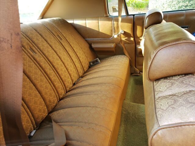 1973 BRONZE Ford LTD Sedan