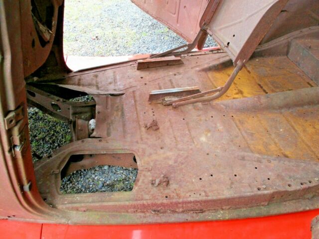 1933 Rusty Ford Tudor 2 Dr. Sedan