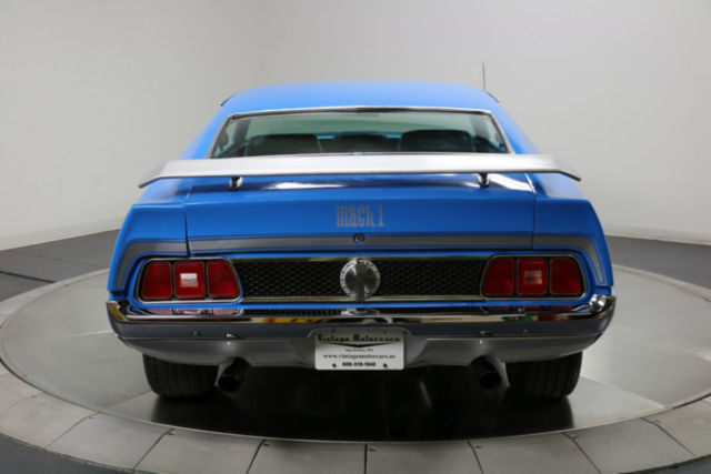 1971 Blue Ford Mustang