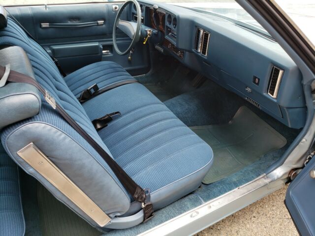 1976 Blue Chevrolet Monte Carlo Coupe