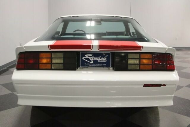 1992 White Chevrolet Camaro Coupe