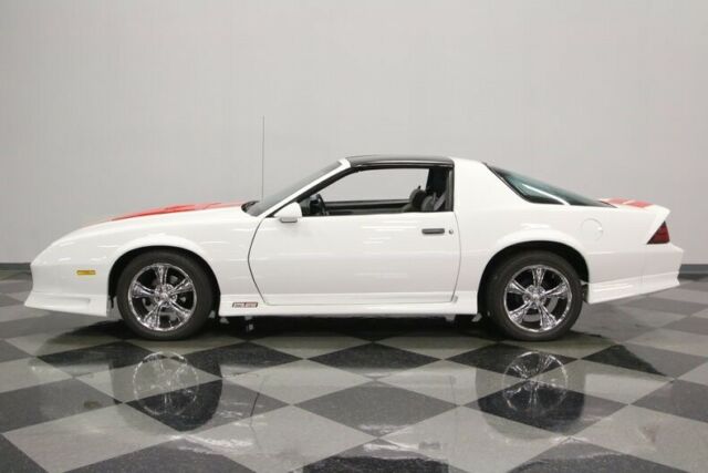 1992 White Chevrolet Camaro Coupe