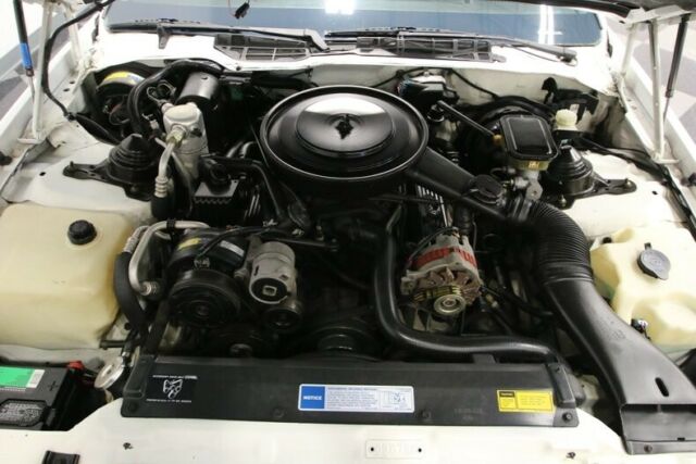 1992 White Chevrolet Camaro Coupe