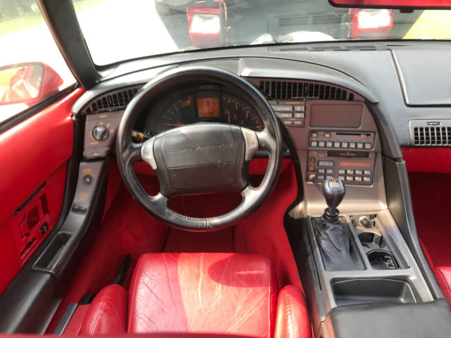 1990 RED Chevrolet Corvette