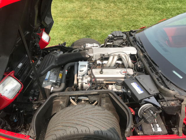 1990 RED Chevrolet Corvette