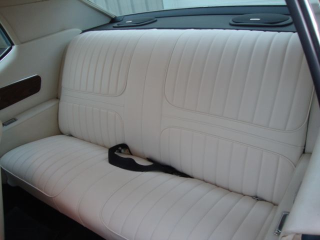 1972 Nordic Blue Oldsmobile Cutlass Coupe